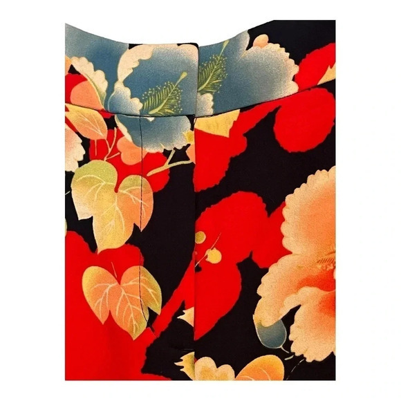 LOFT FLORAL WIDE LEG CROPPED PANTS BRIGHT RED YELLOW BLACK POCKETS SIZE 8 - Picture 3 of 9